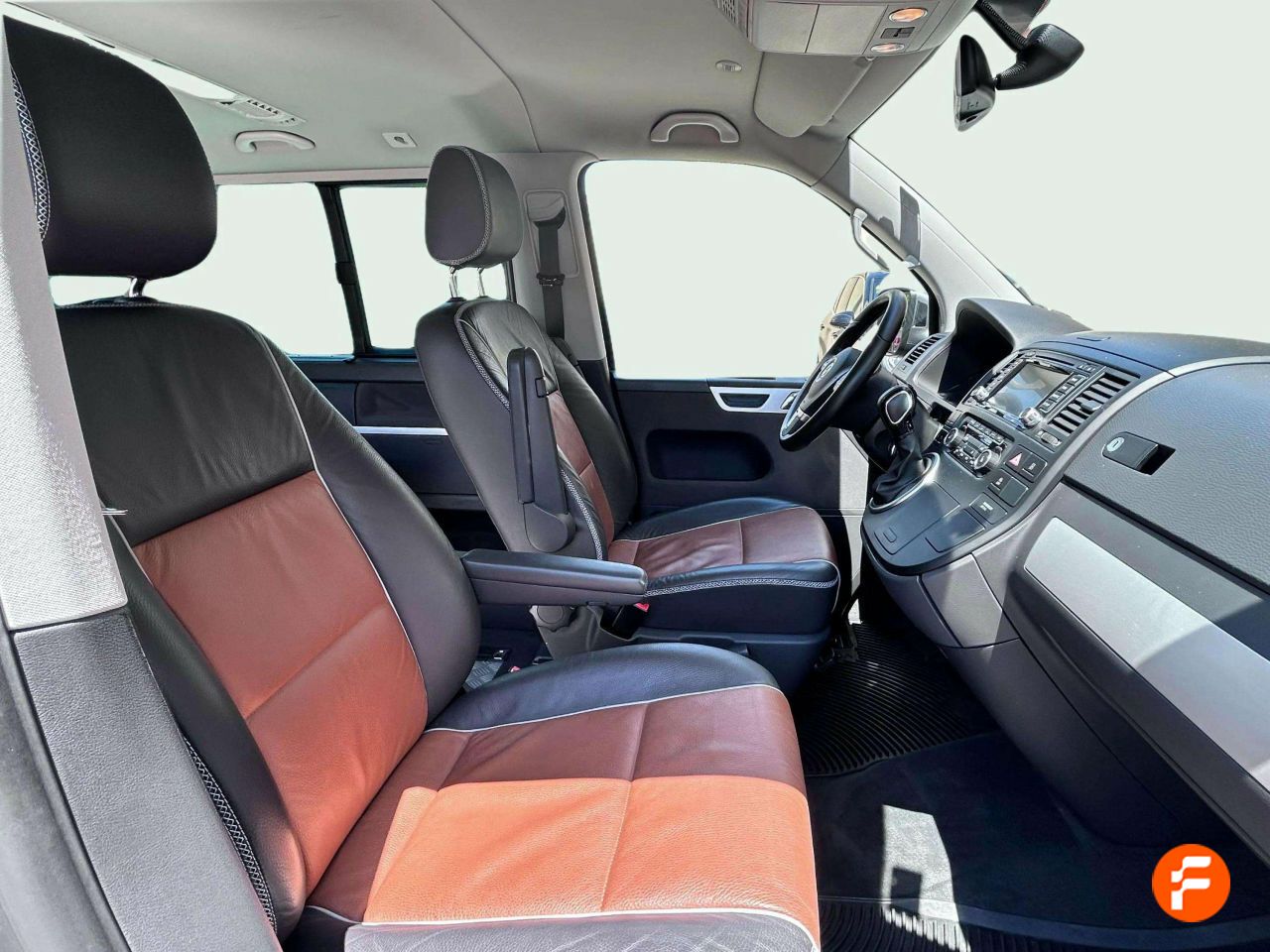 Foto Volkswagen Multivan 15