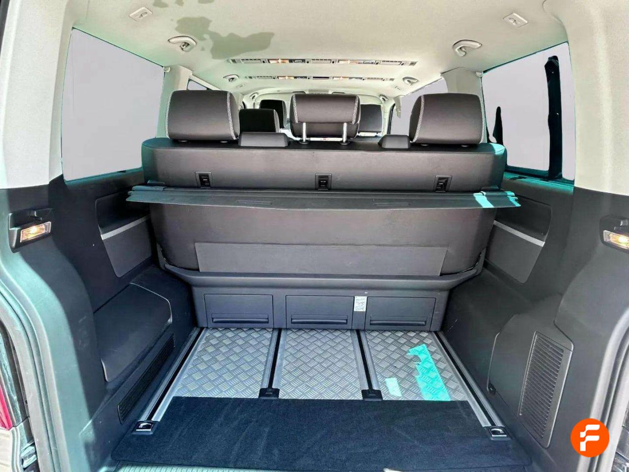 Foto Volkswagen Multivan 17