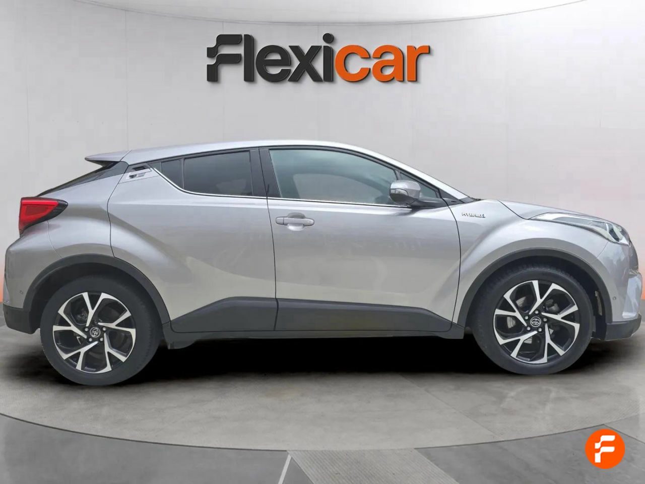 Foto Toyota C-HR 9