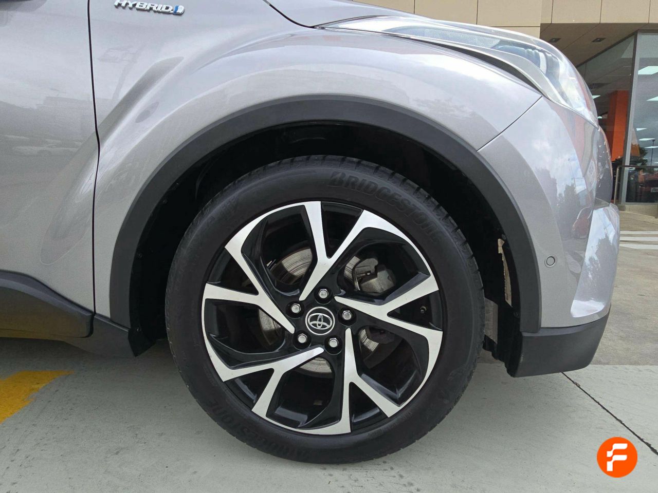 Foto Toyota C-HR 23
