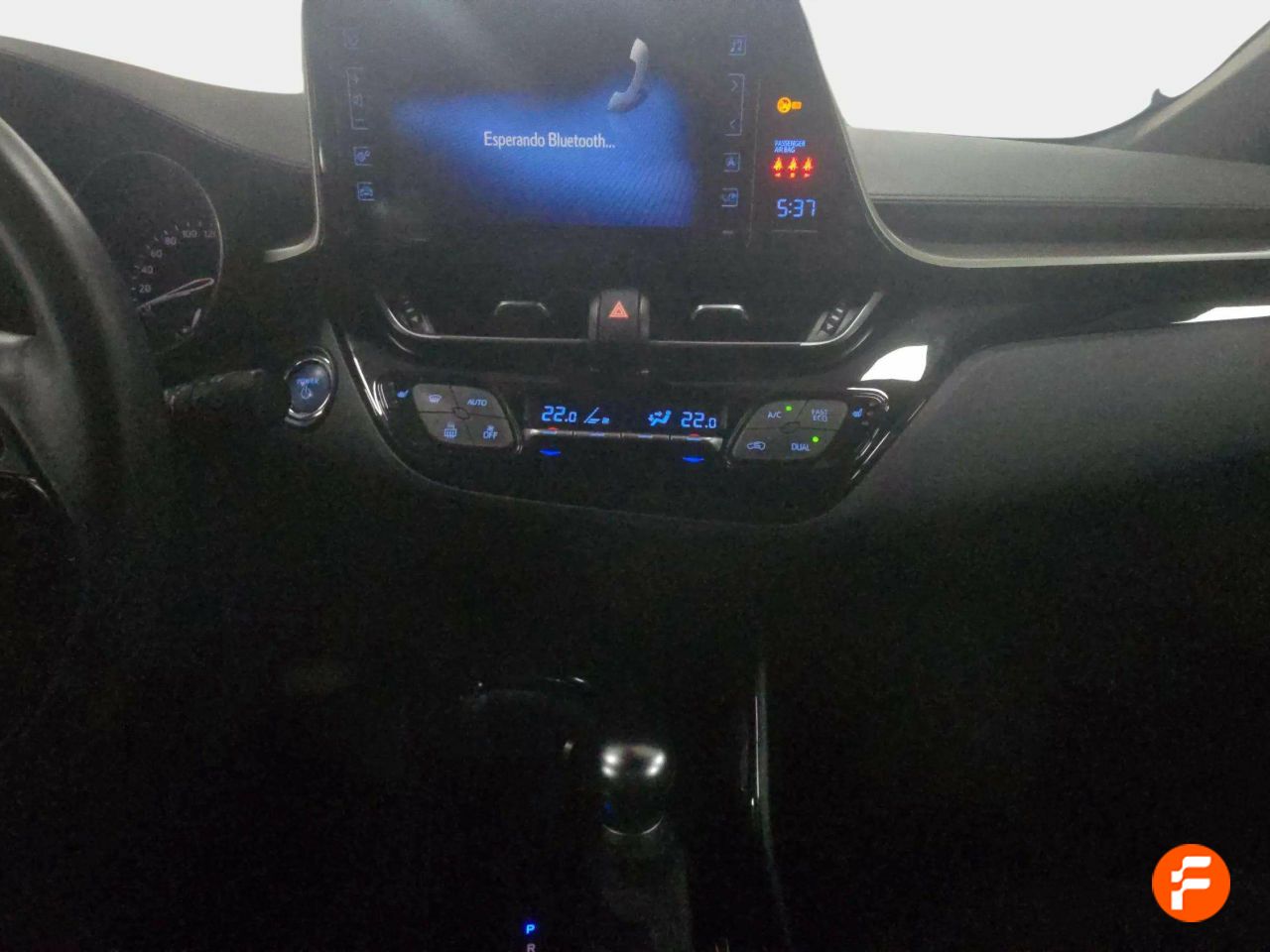 Foto Toyota C-HR 12