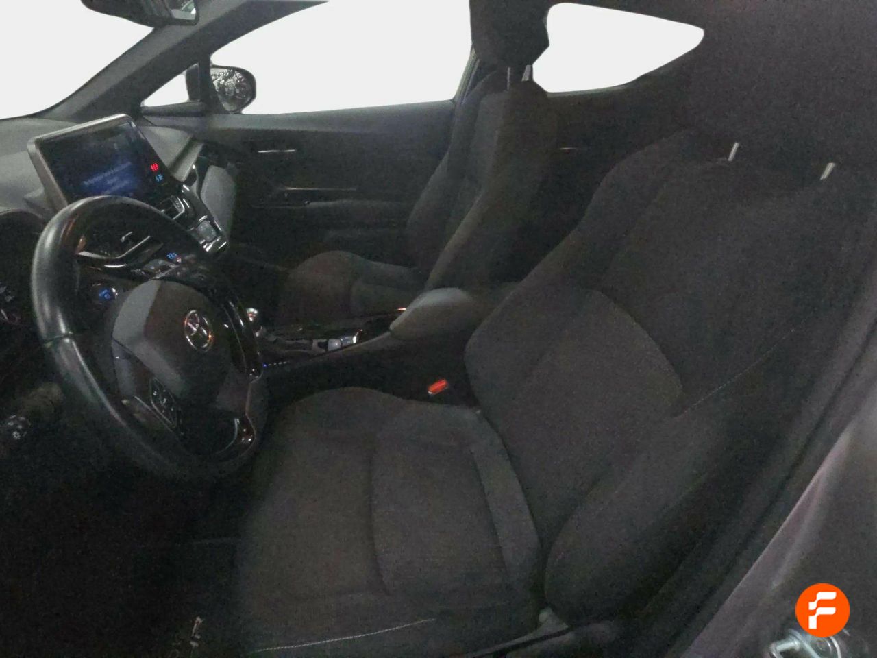 Foto Toyota C-HR 16
