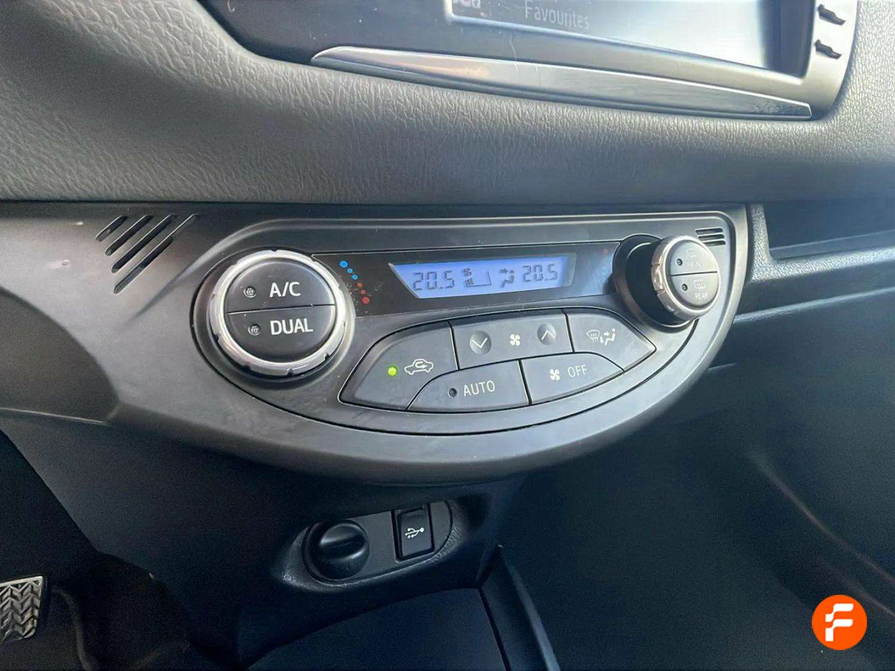 Foto Toyota Yaris 22