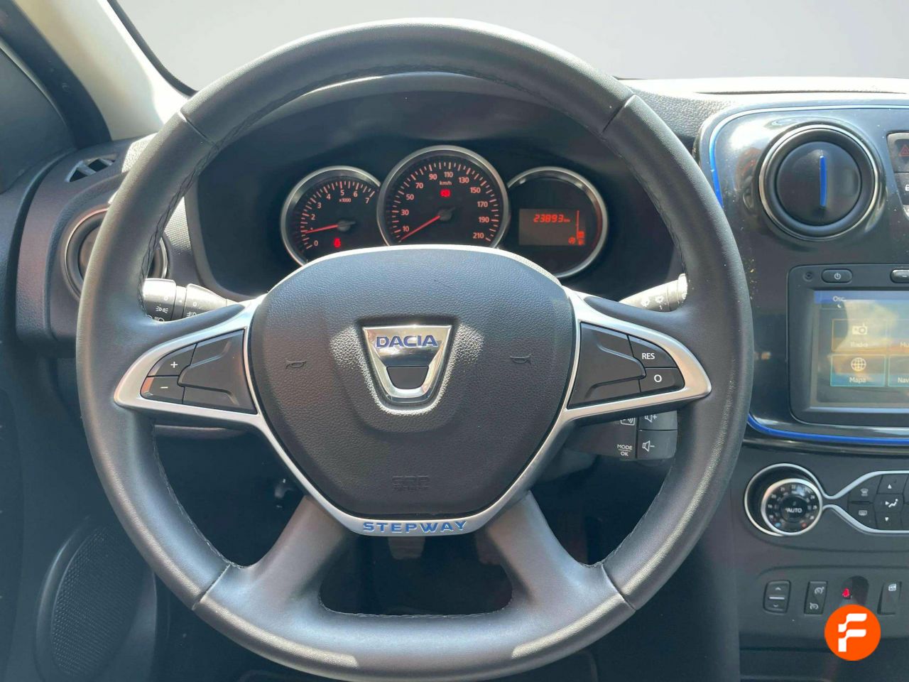 Foto Dacia Sandero 12
