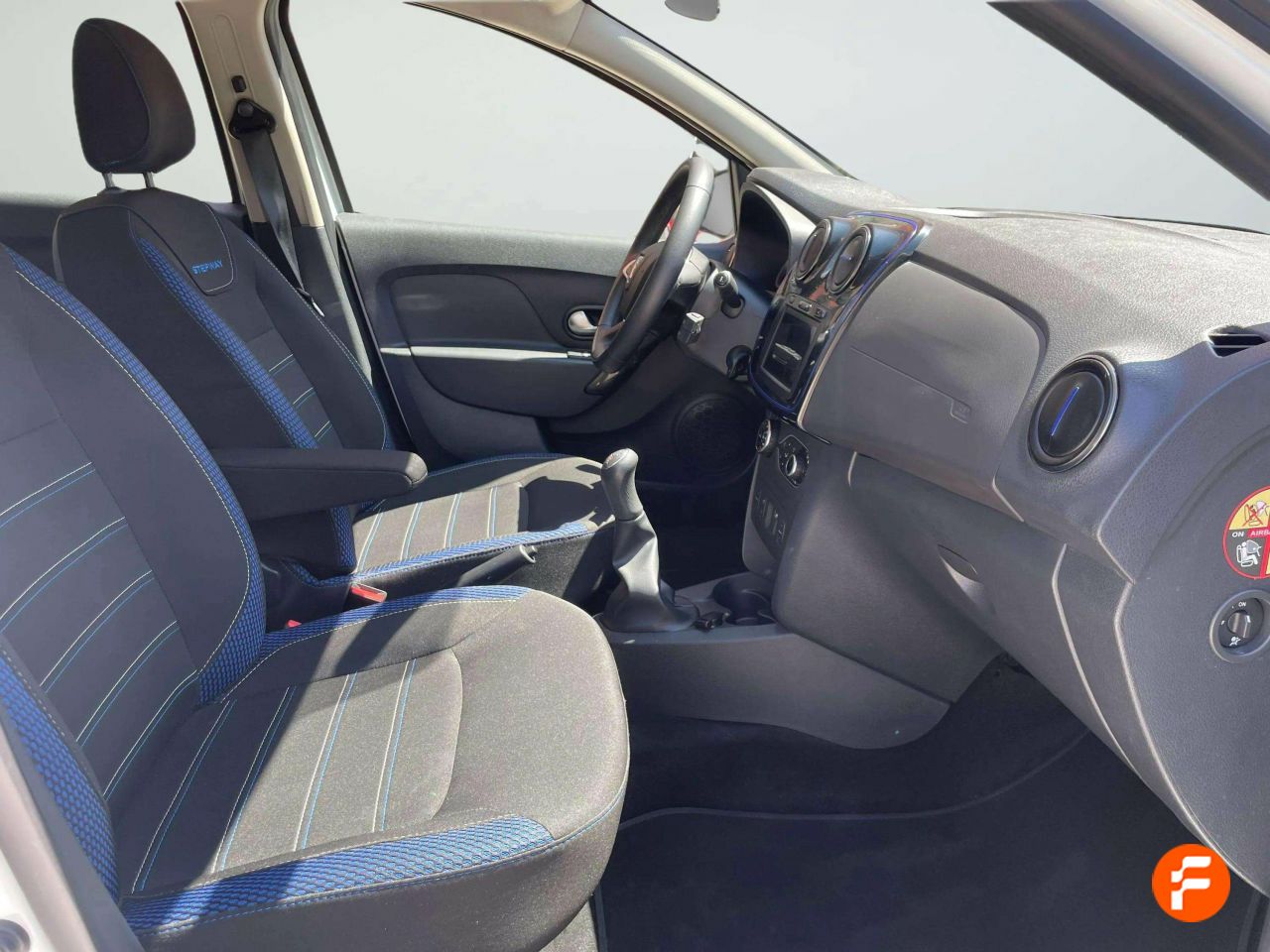 Foto Dacia Sandero 15