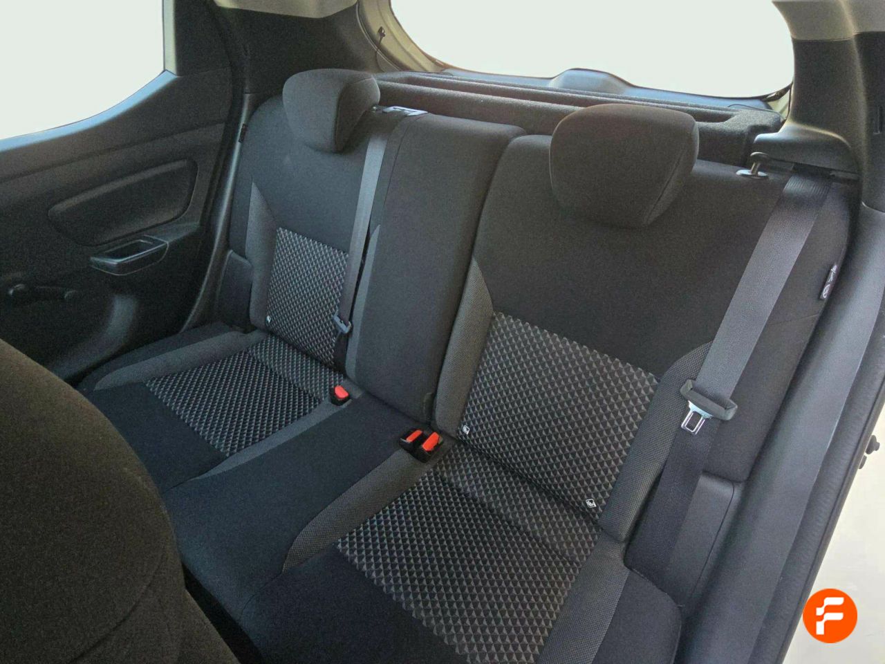 Foto Nissan Micra 16