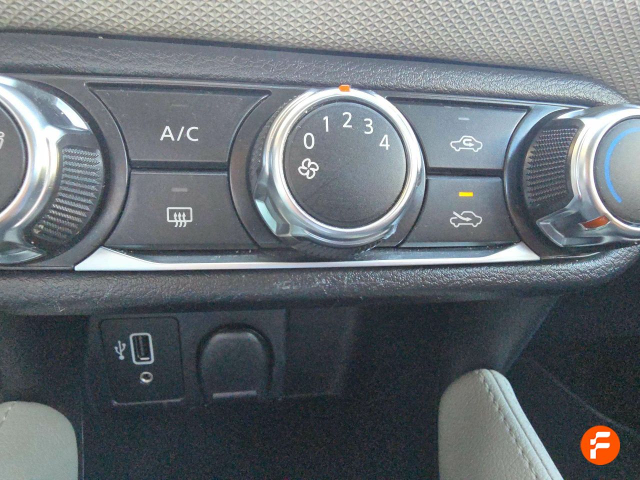 Foto Nissan Micra 24