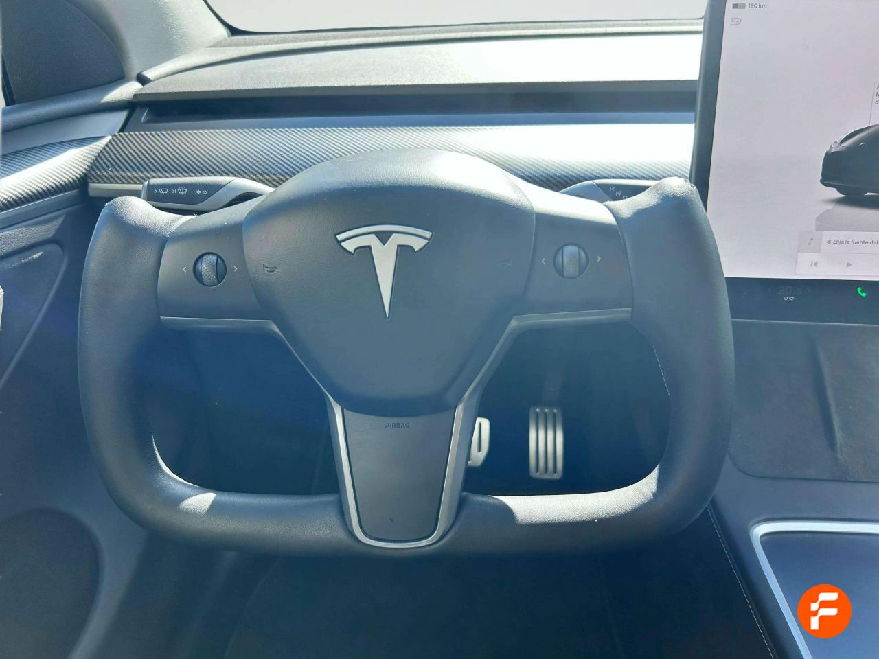 Foto Tesla Model Y 12