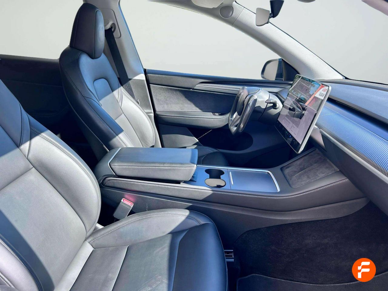 Foto Tesla Model Y 15