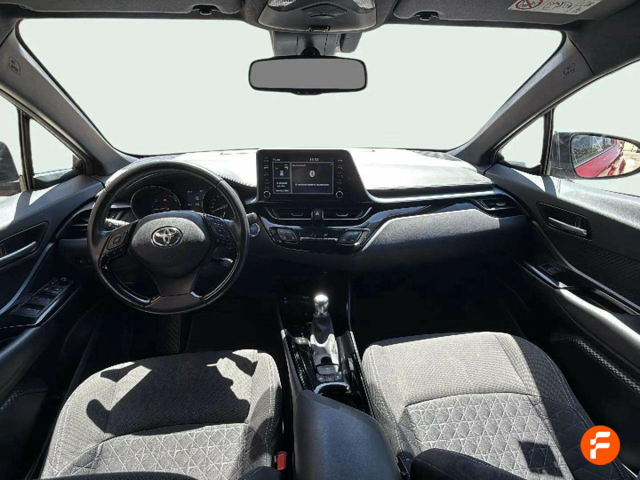 Foto Toyota C-HR 10