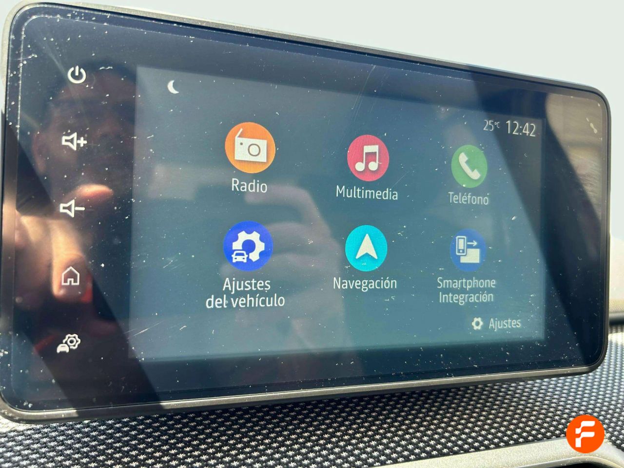 Foto Dacia Sandero 25