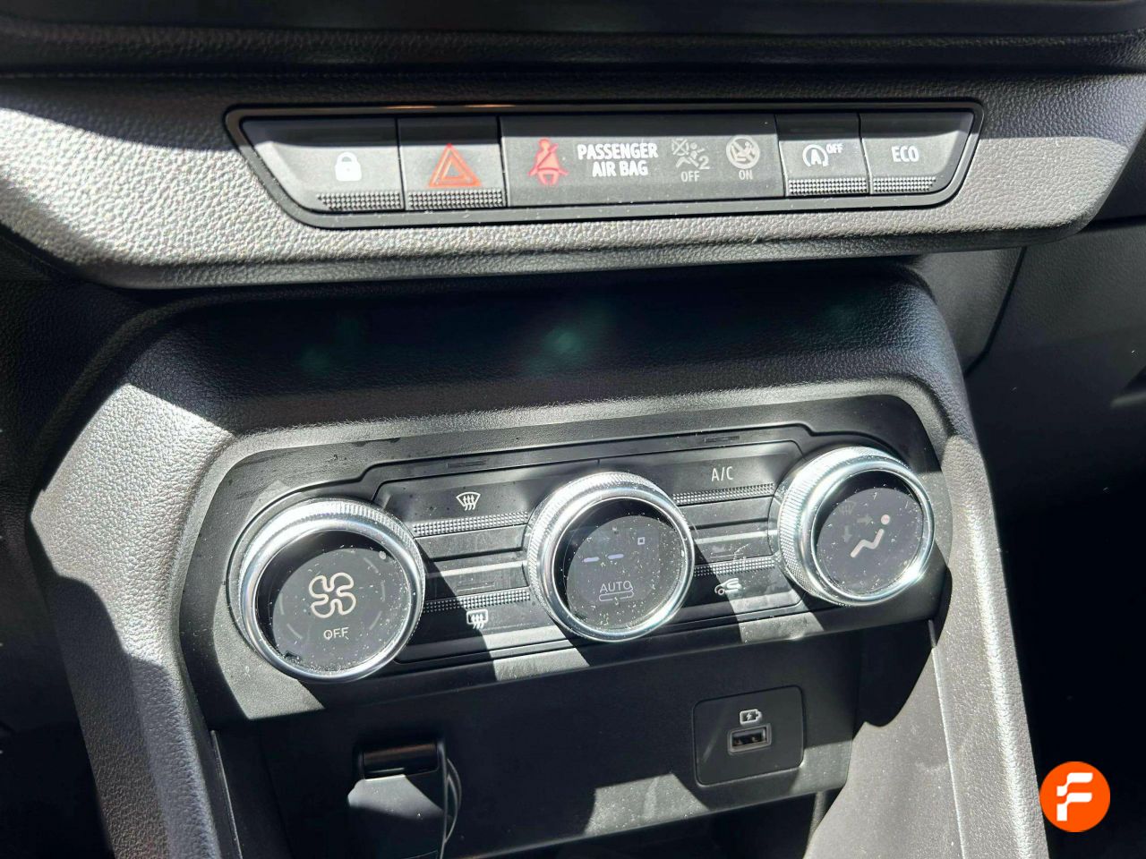 Foto Dacia Sandero 30