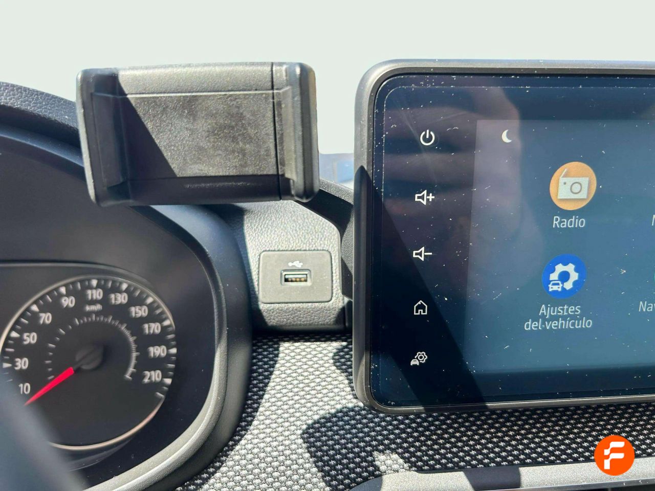 Foto Dacia Sandero 34