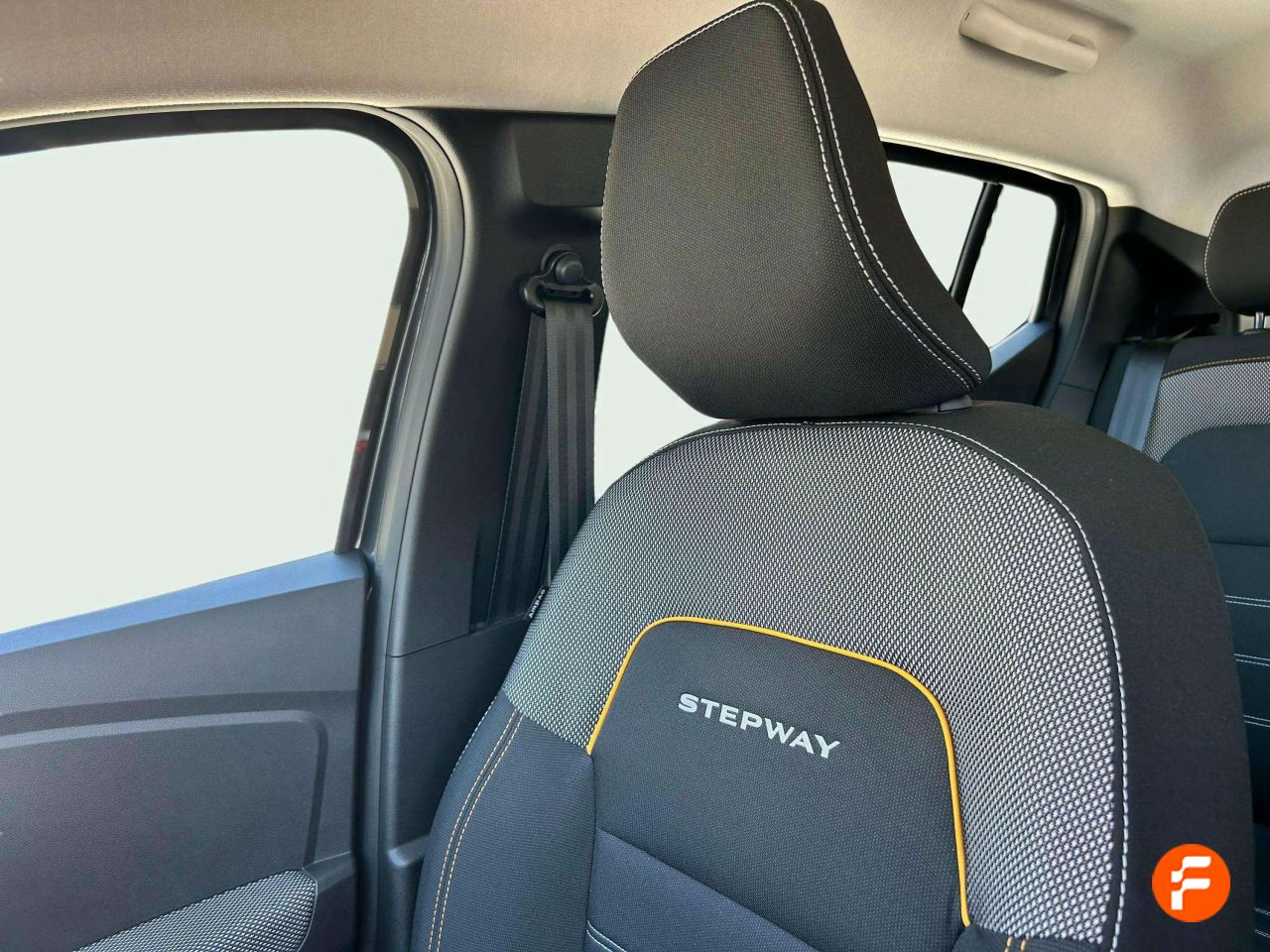 Foto Dacia Sandero 36