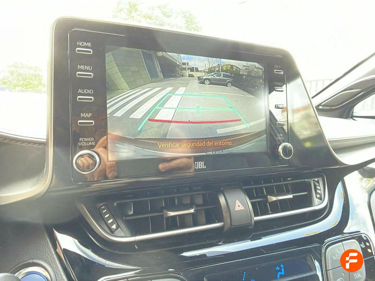 Foto Toyota C-HR 18
