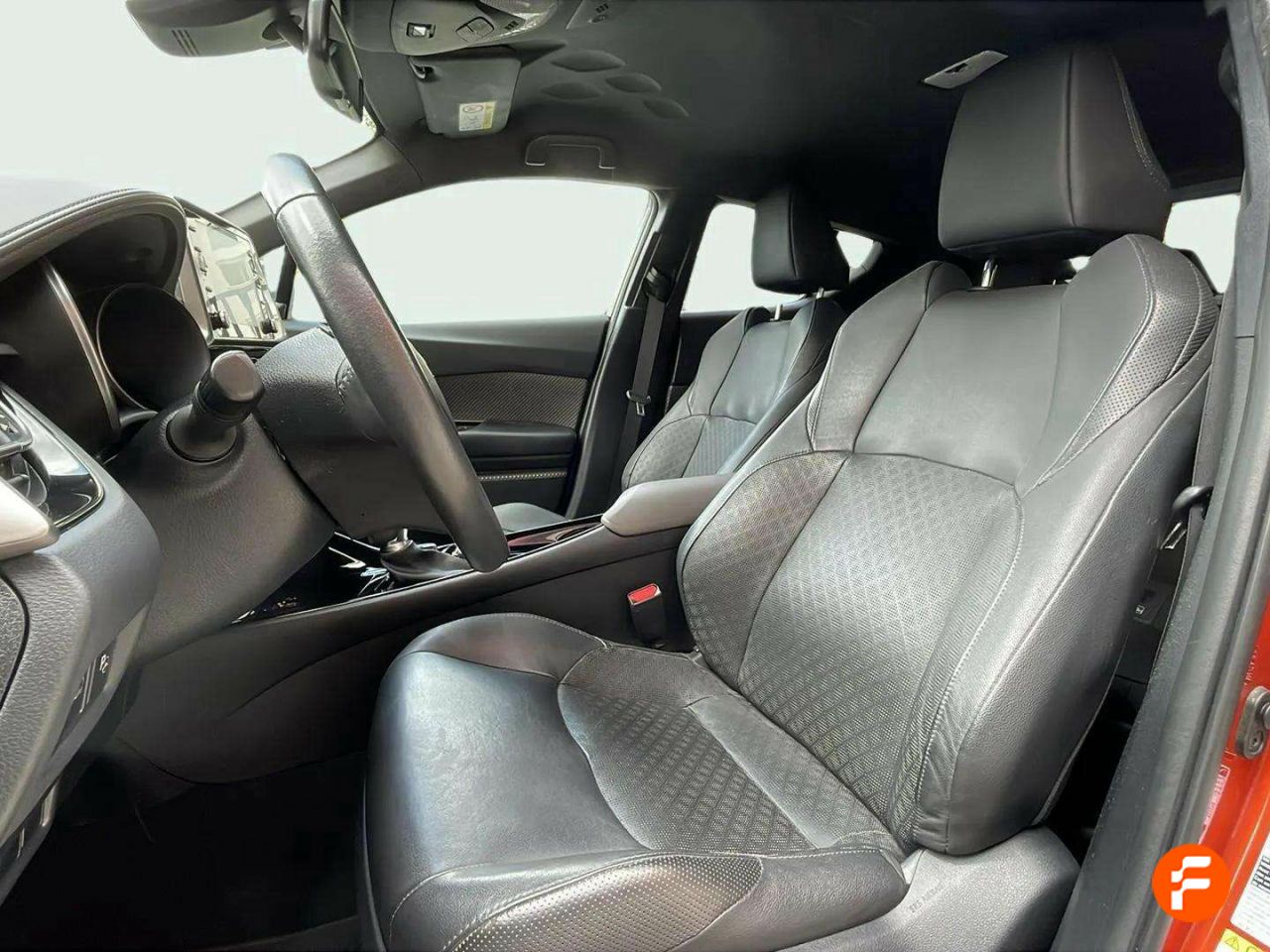 Foto Toyota C-HR 34