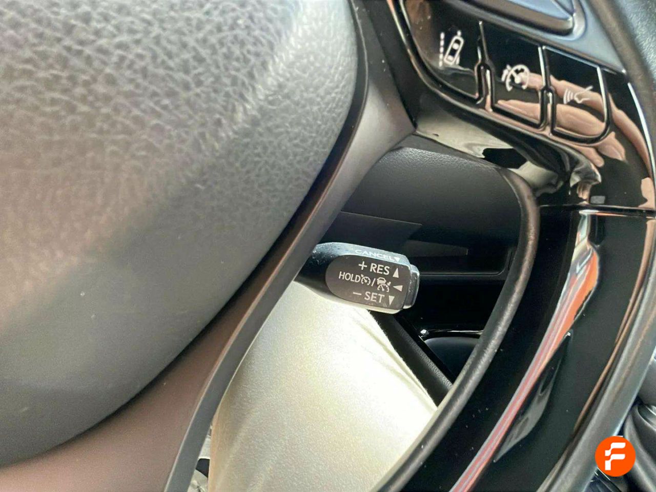 Foto Toyota C-HR 35