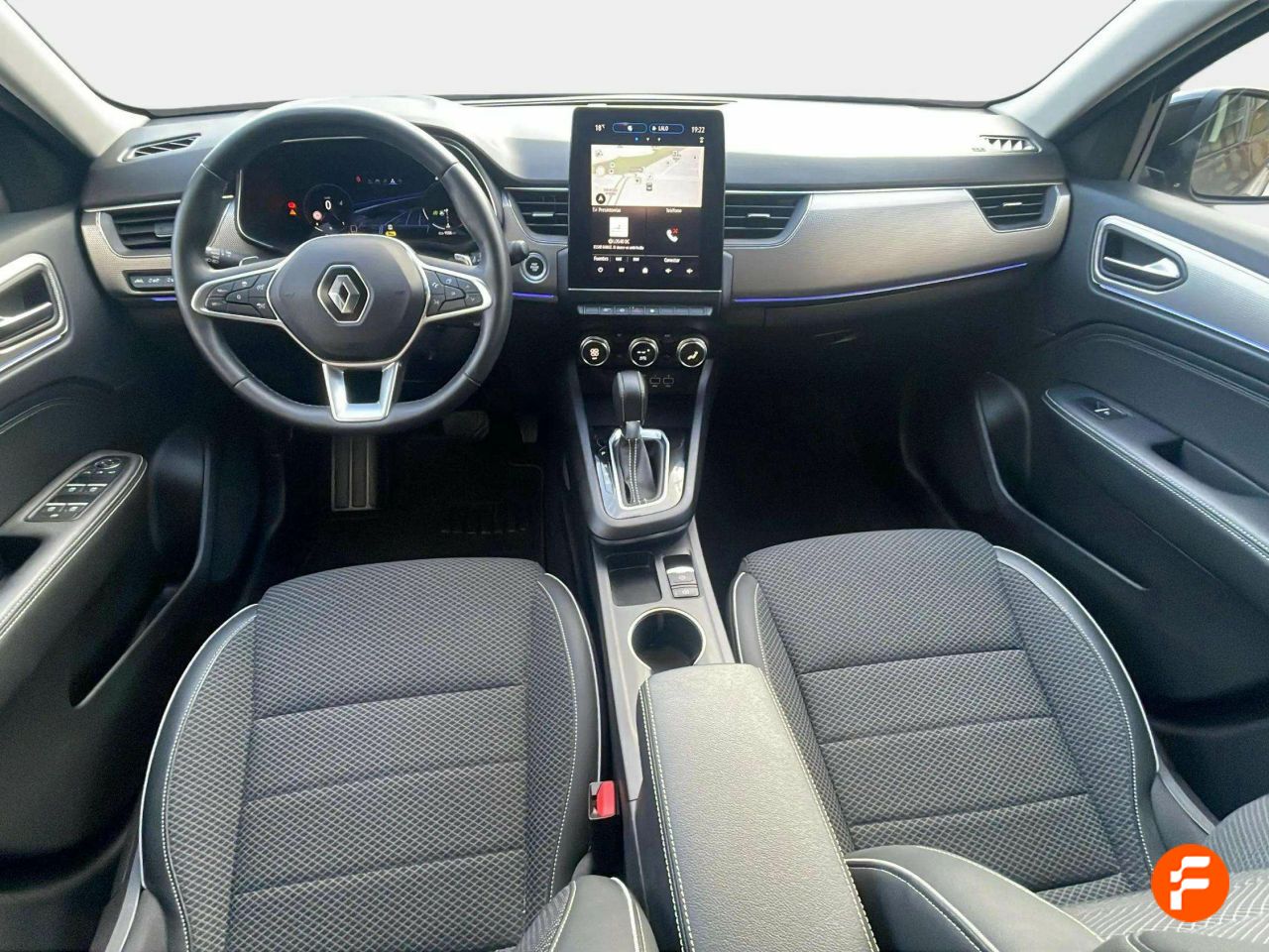 Foto Renault Arkana 10