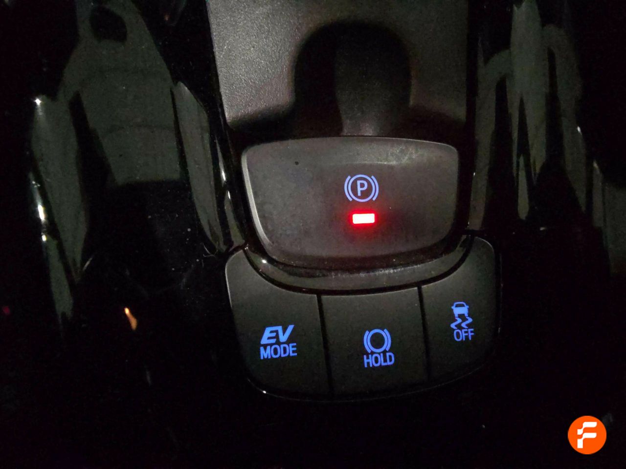 Foto Toyota C-HR 24