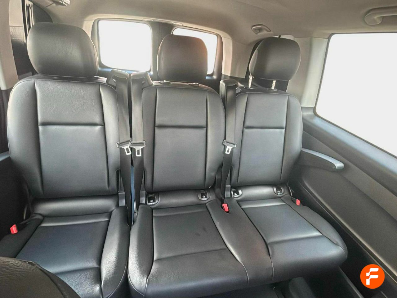 Foto Mercedes-Benz Vito 15