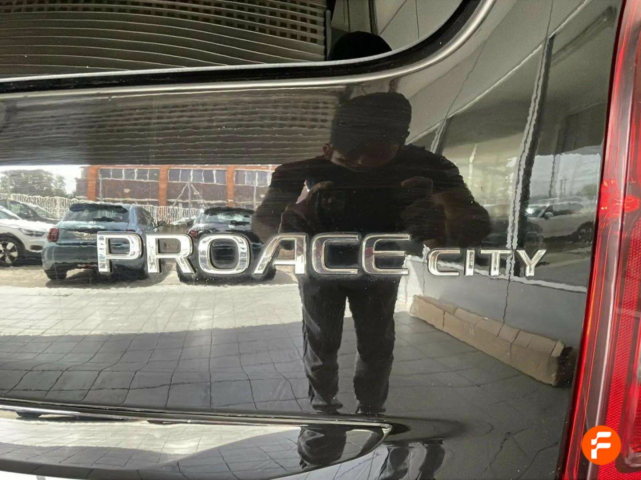 Foto Toyota Proace 9