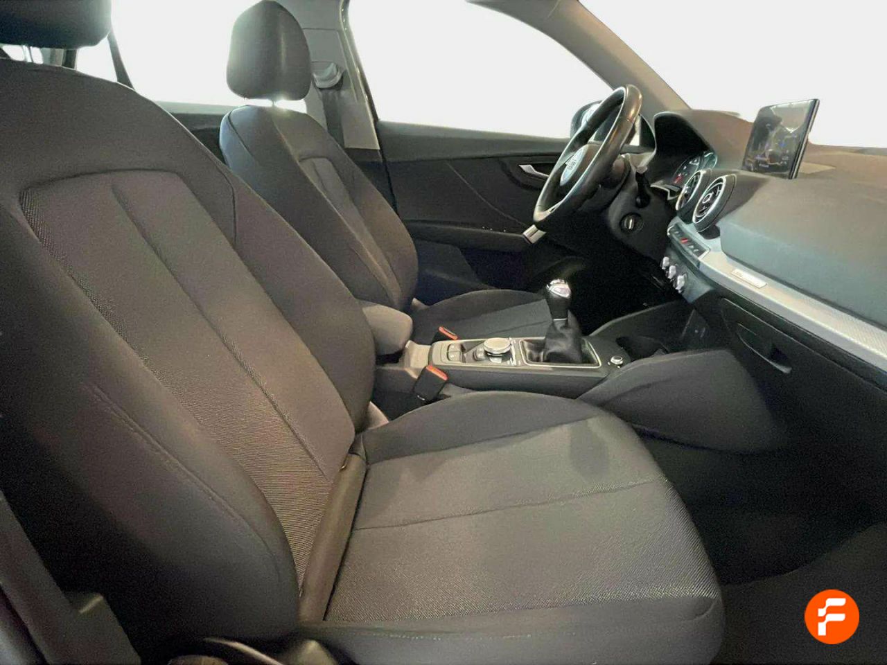 Foto Audi Q2 11