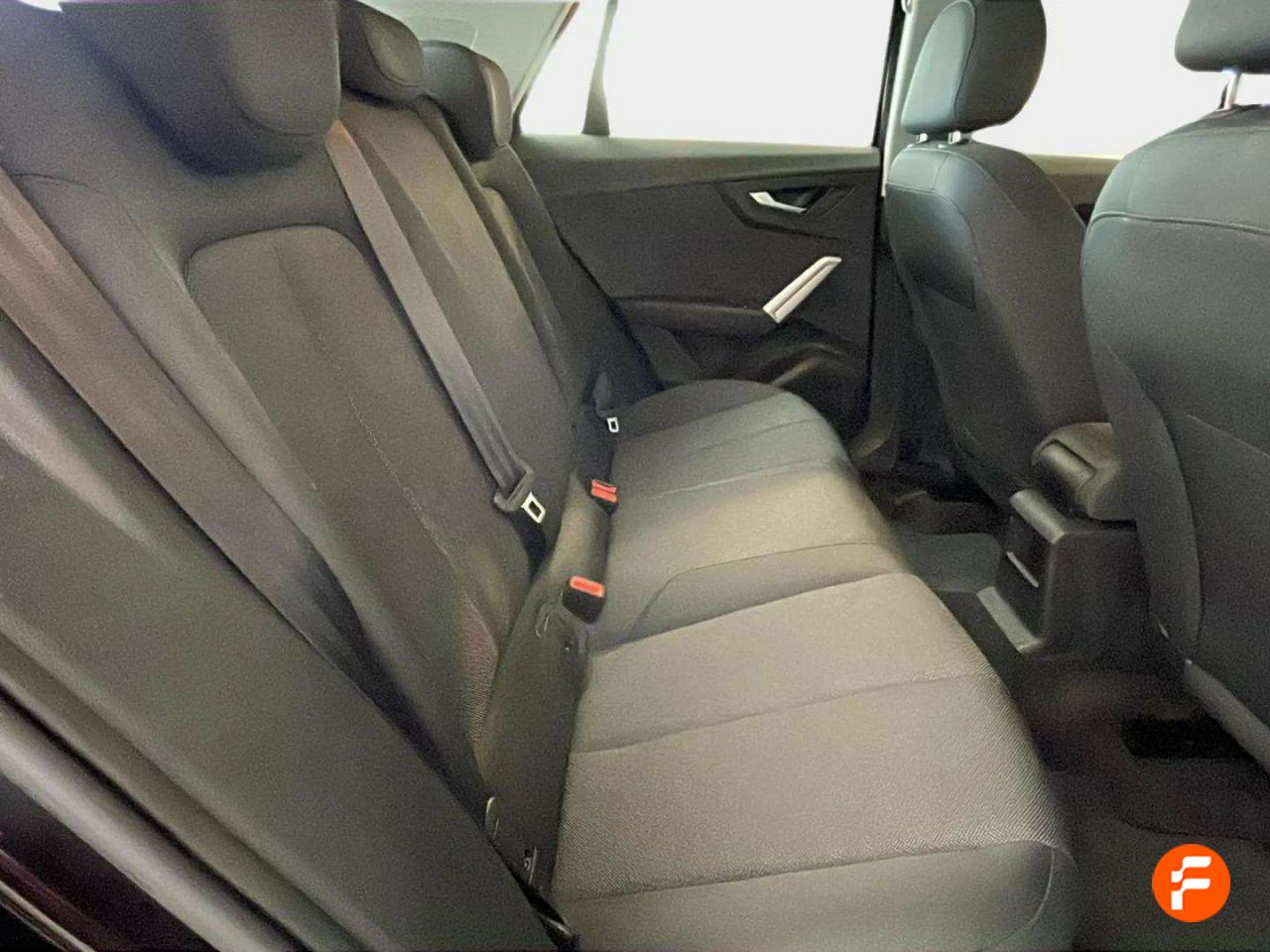 Foto Audi Q2 14