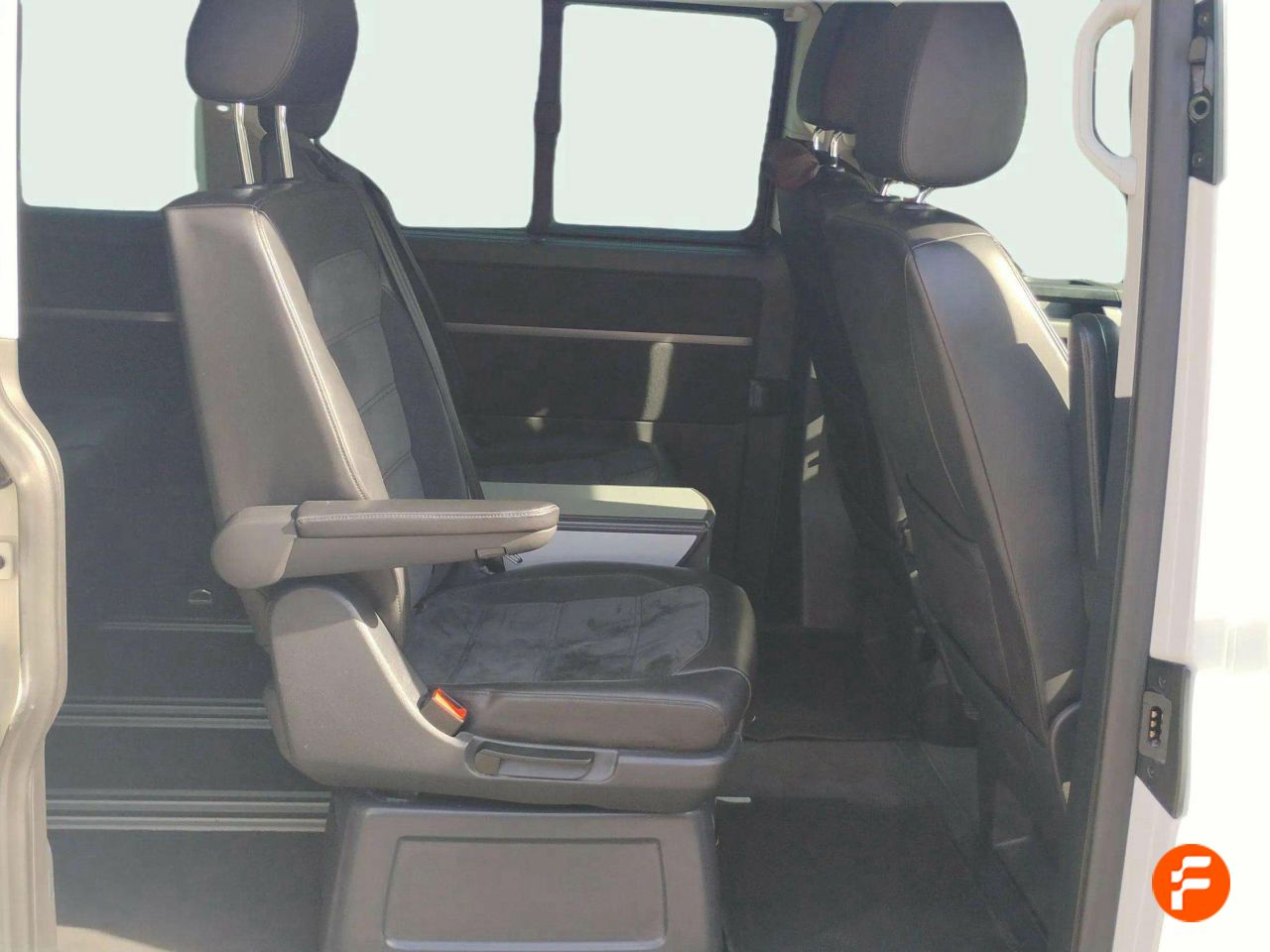 Foto Volkswagen Multivan 26