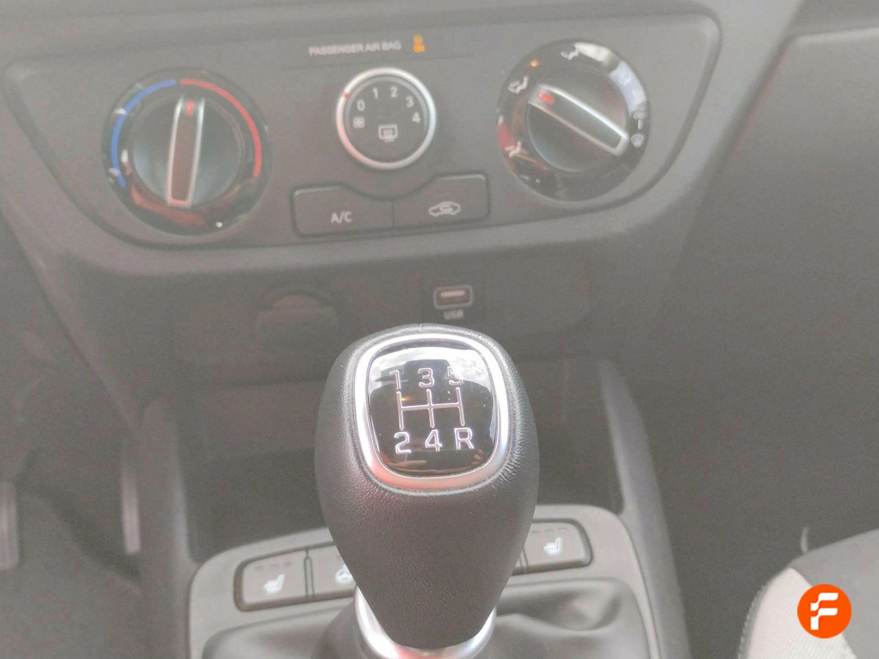 Foto Hyundai i10 25