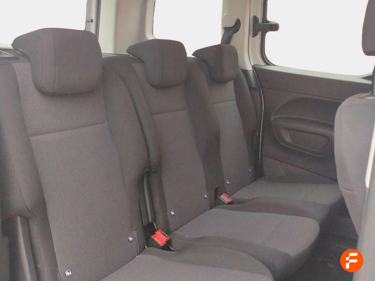 Foto Peugeot Rifter 15