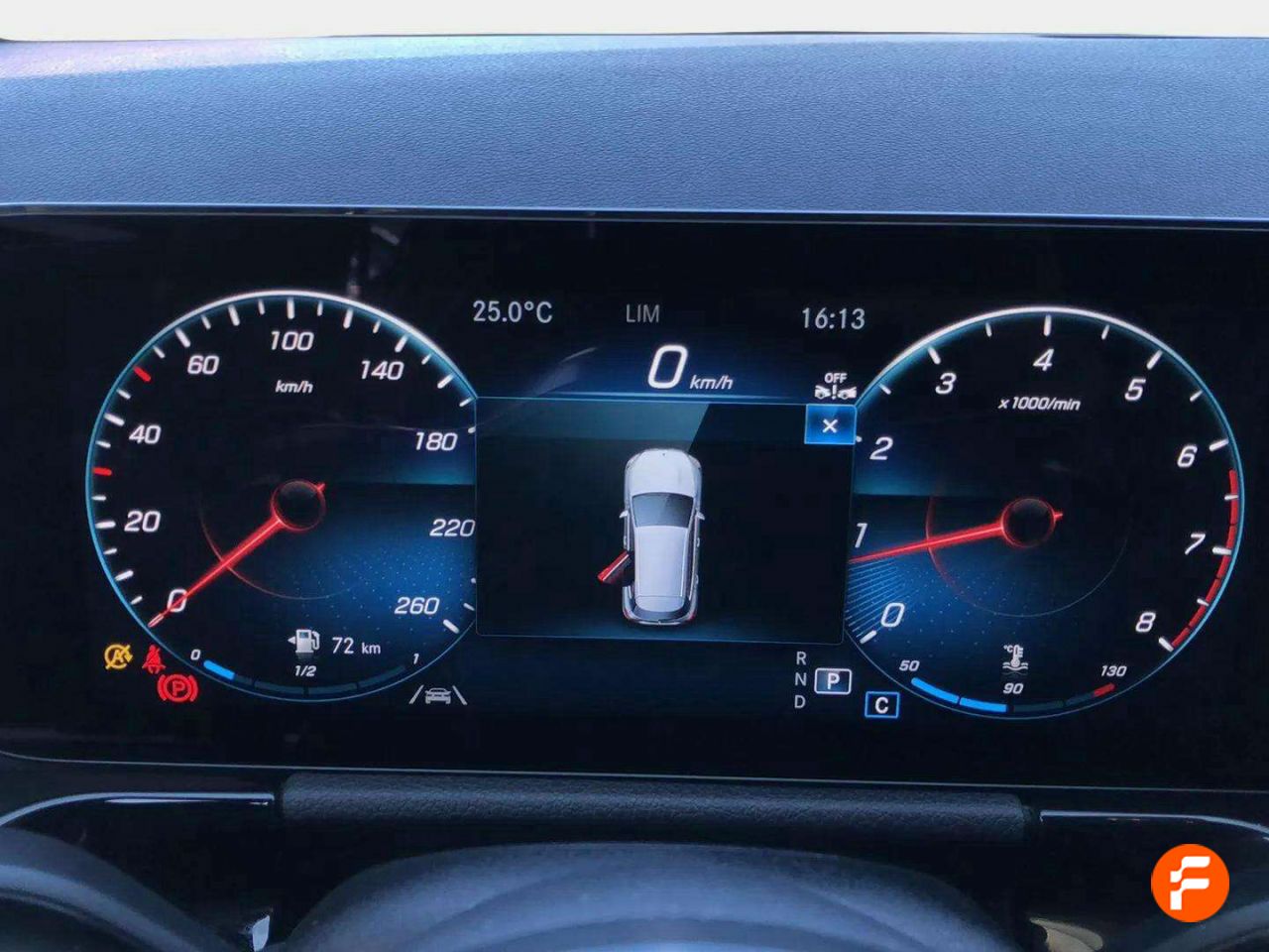 Foto Mercedes-Benz Clase GLA 13