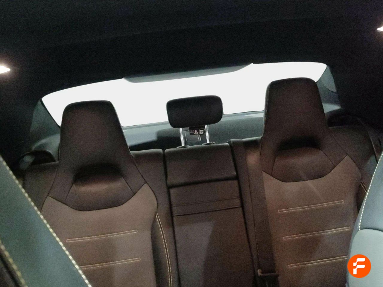 Foto Mercedes-Benz Clase CLA 24