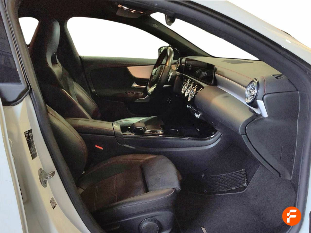 Foto Mercedes-Benz Clase CLA 12