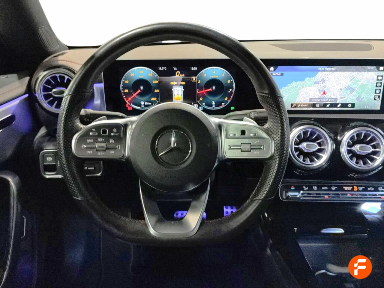 Foto Mercedes-Benz Clase CLA 14