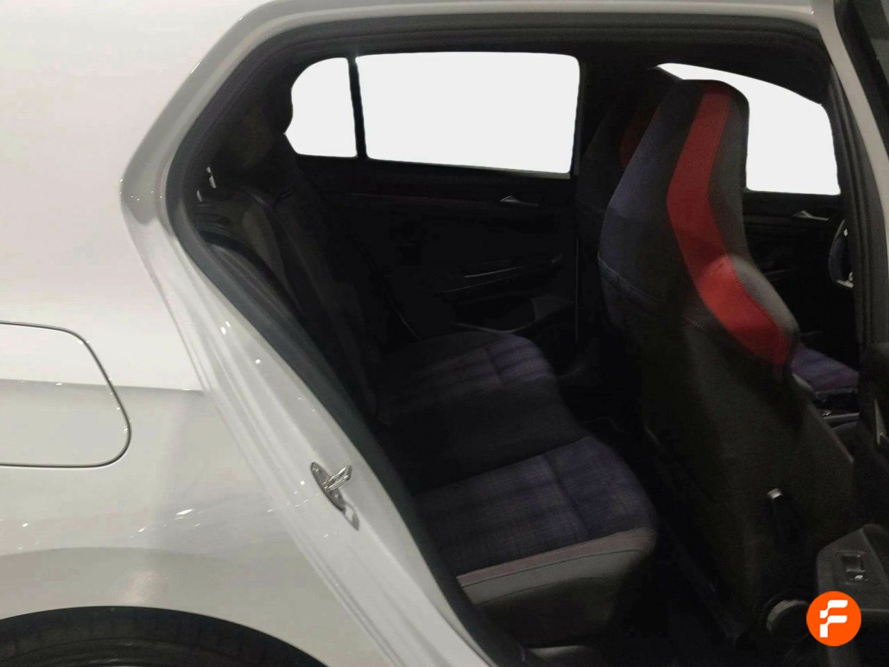 Foto Volkswagen Golf 19