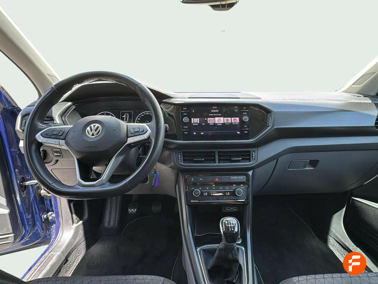 Foto Volkswagen T-Cross 11