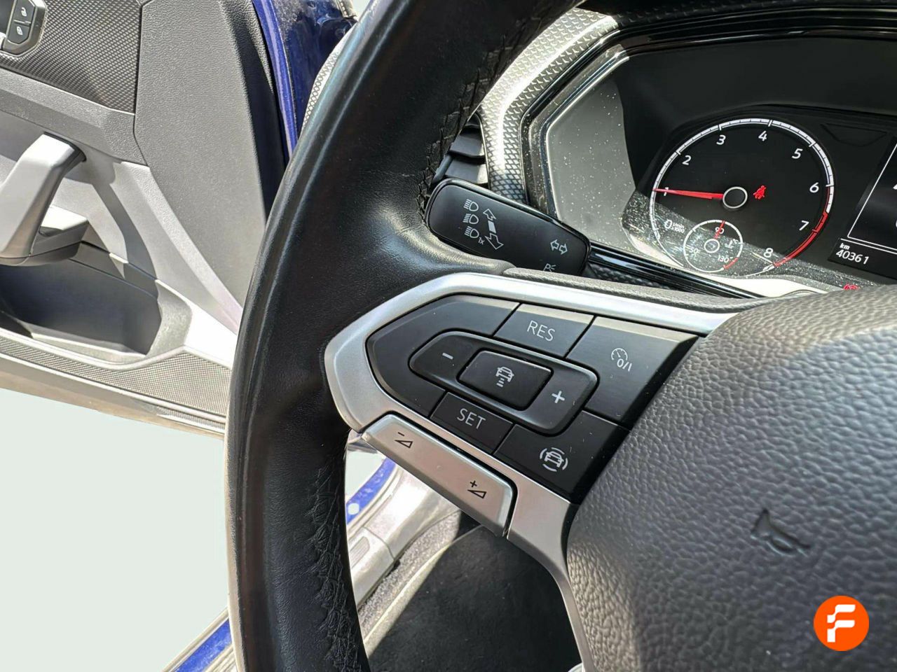 Foto Volkswagen T-Cross 14