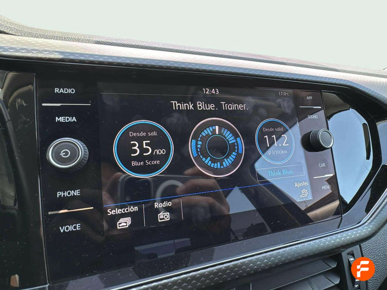 Foto Volkswagen T-Cross 19