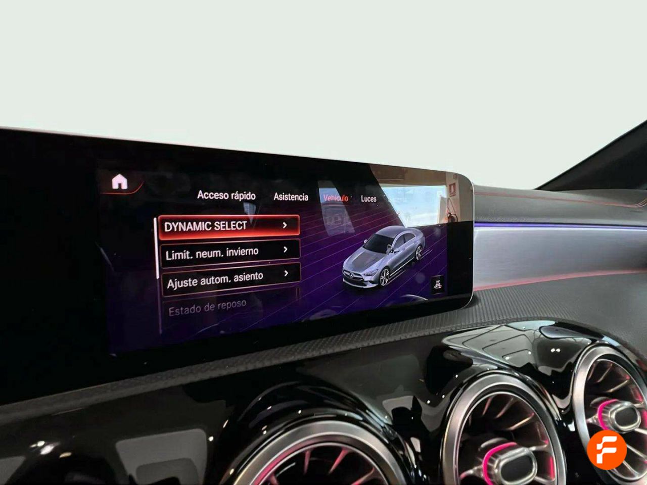 Foto Mercedes-Benz Clase CLA 28