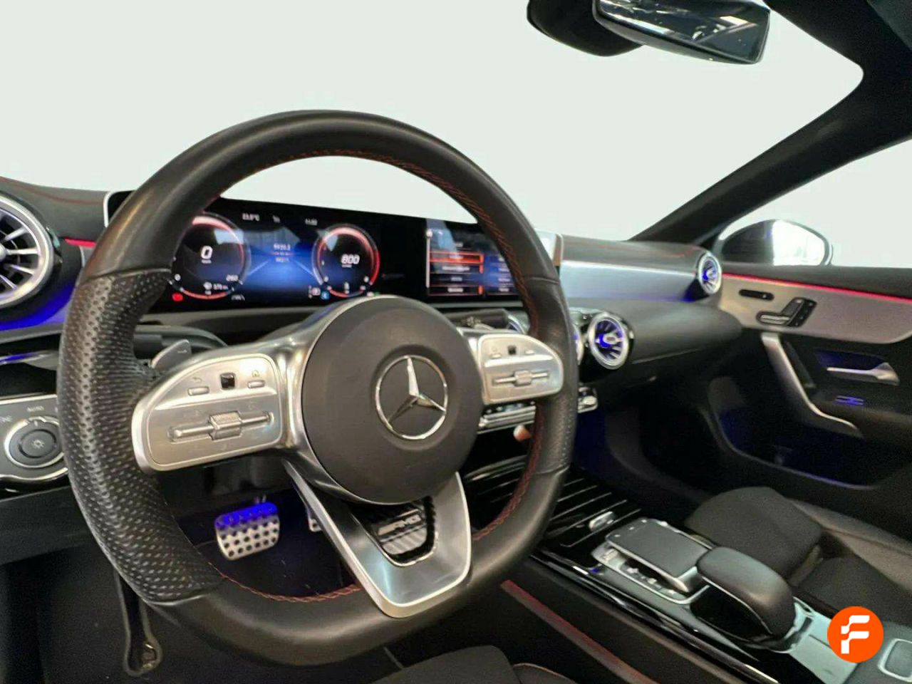 Foto Mercedes-Benz Clase CLA 29