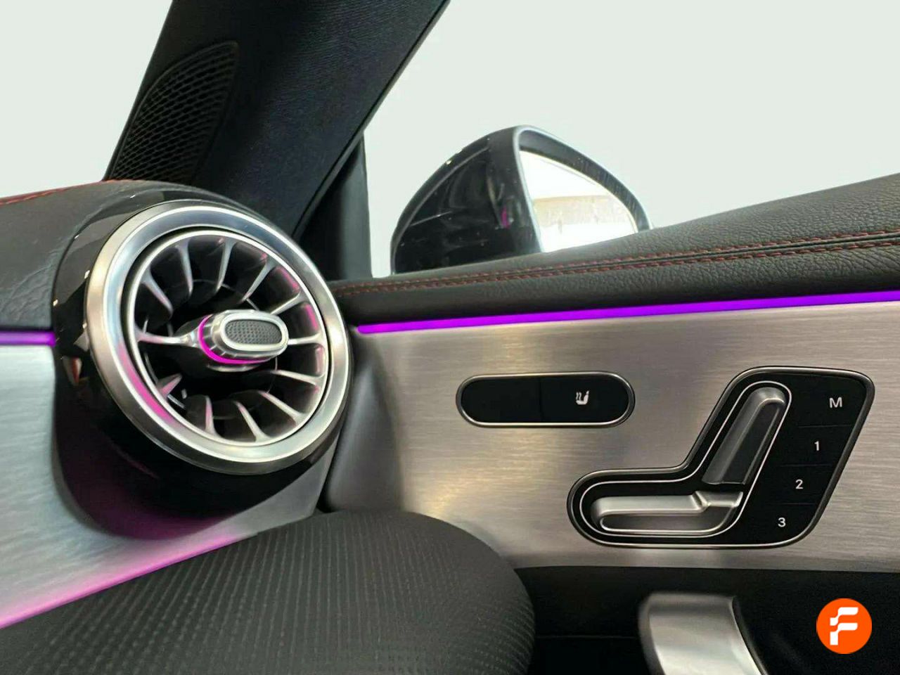 Foto Mercedes-Benz Clase CLA 33