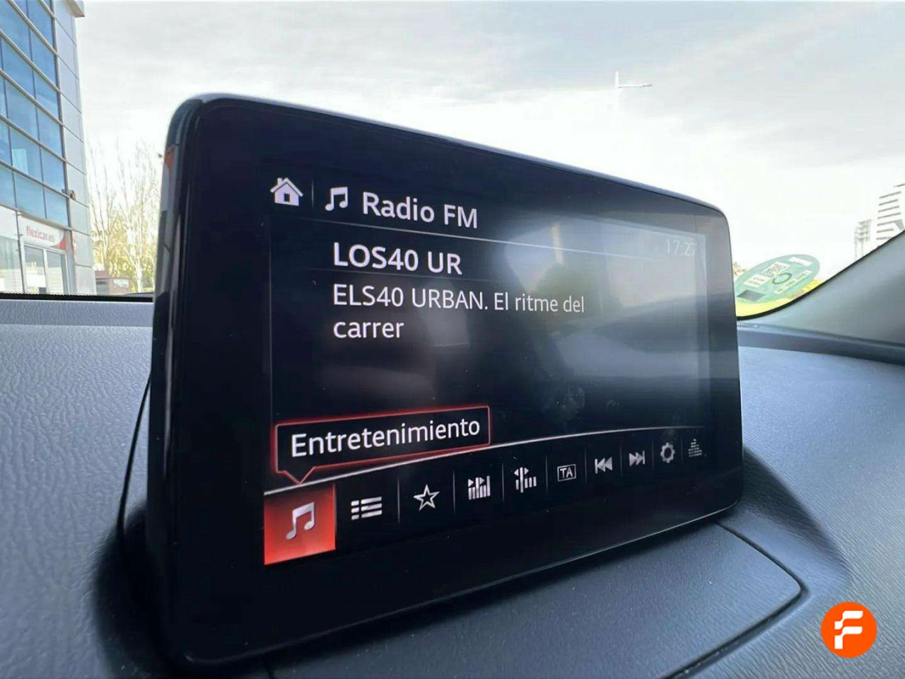 Foto Mazda Mazda2 24