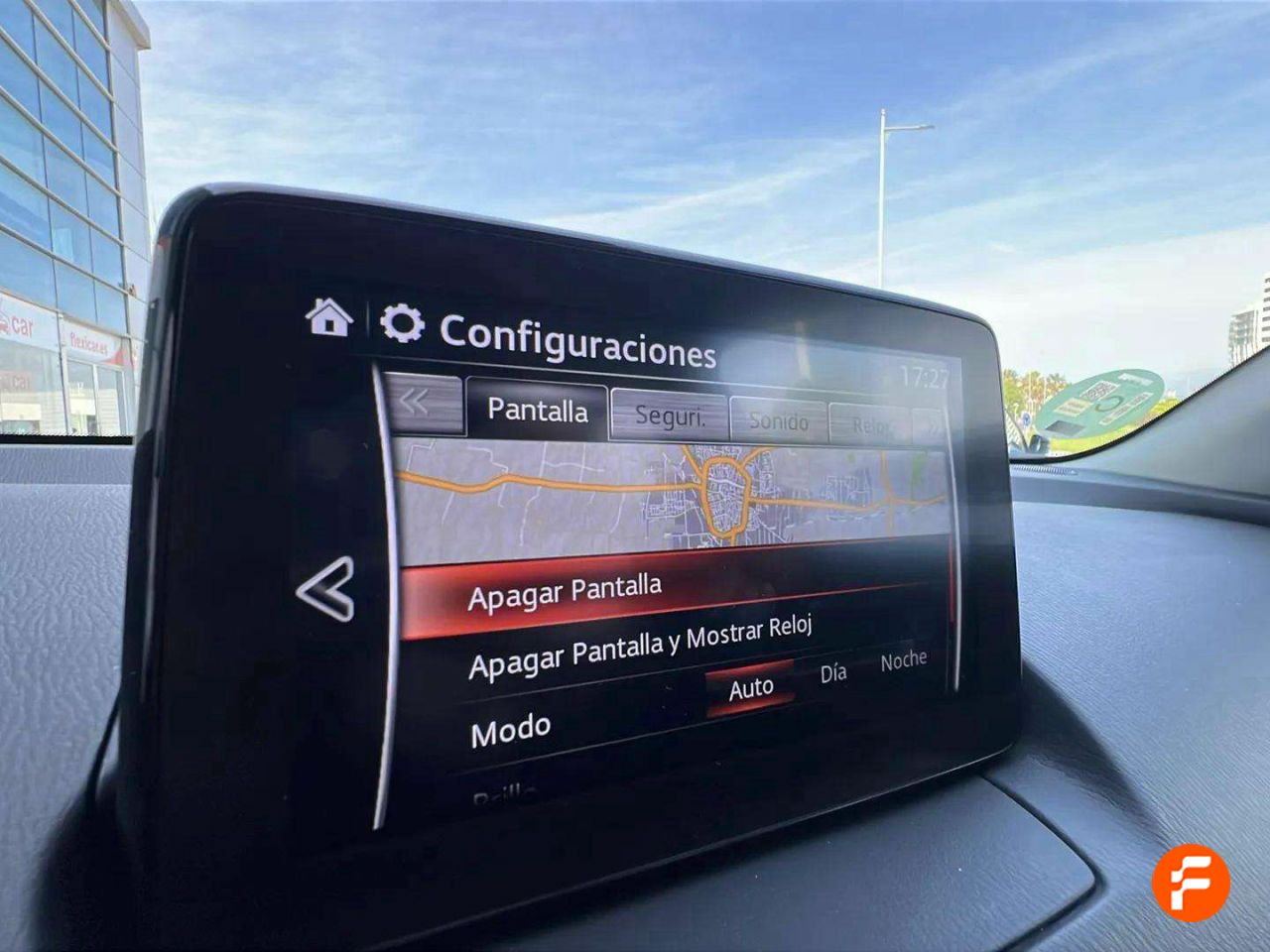 Foto Mazda Mazda2 26