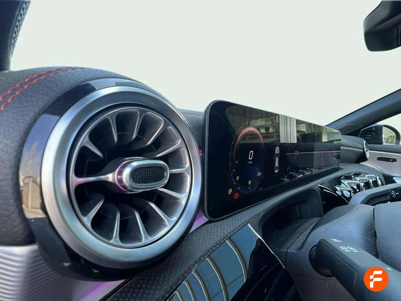 Foto Mercedes-Benz Clase CLA 11