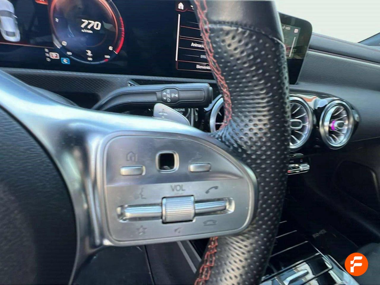Foto Mercedes-Benz Clase CLA 18