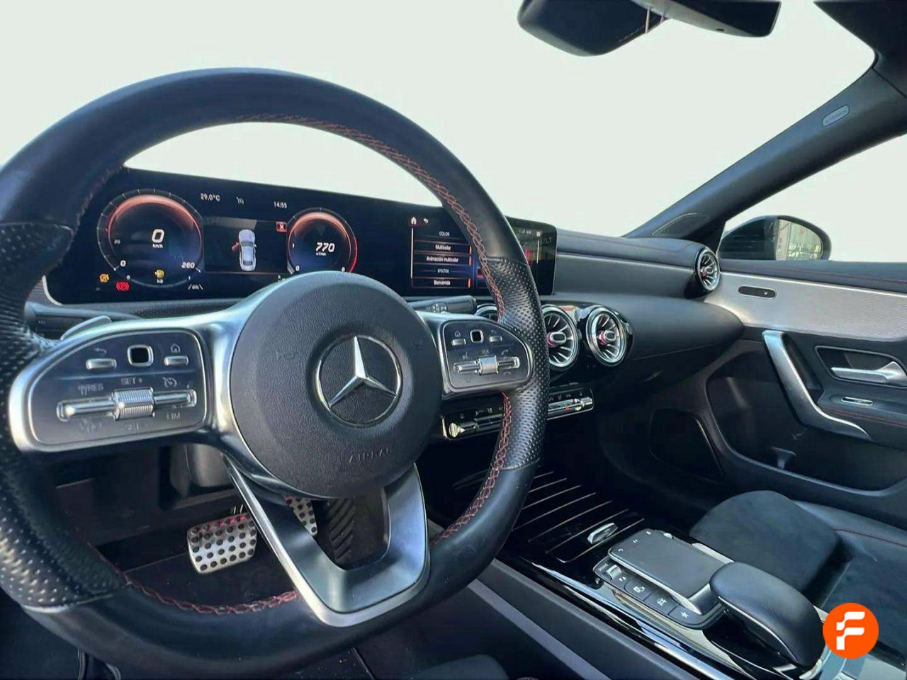Foto Mercedes-Benz Clase CLA 27