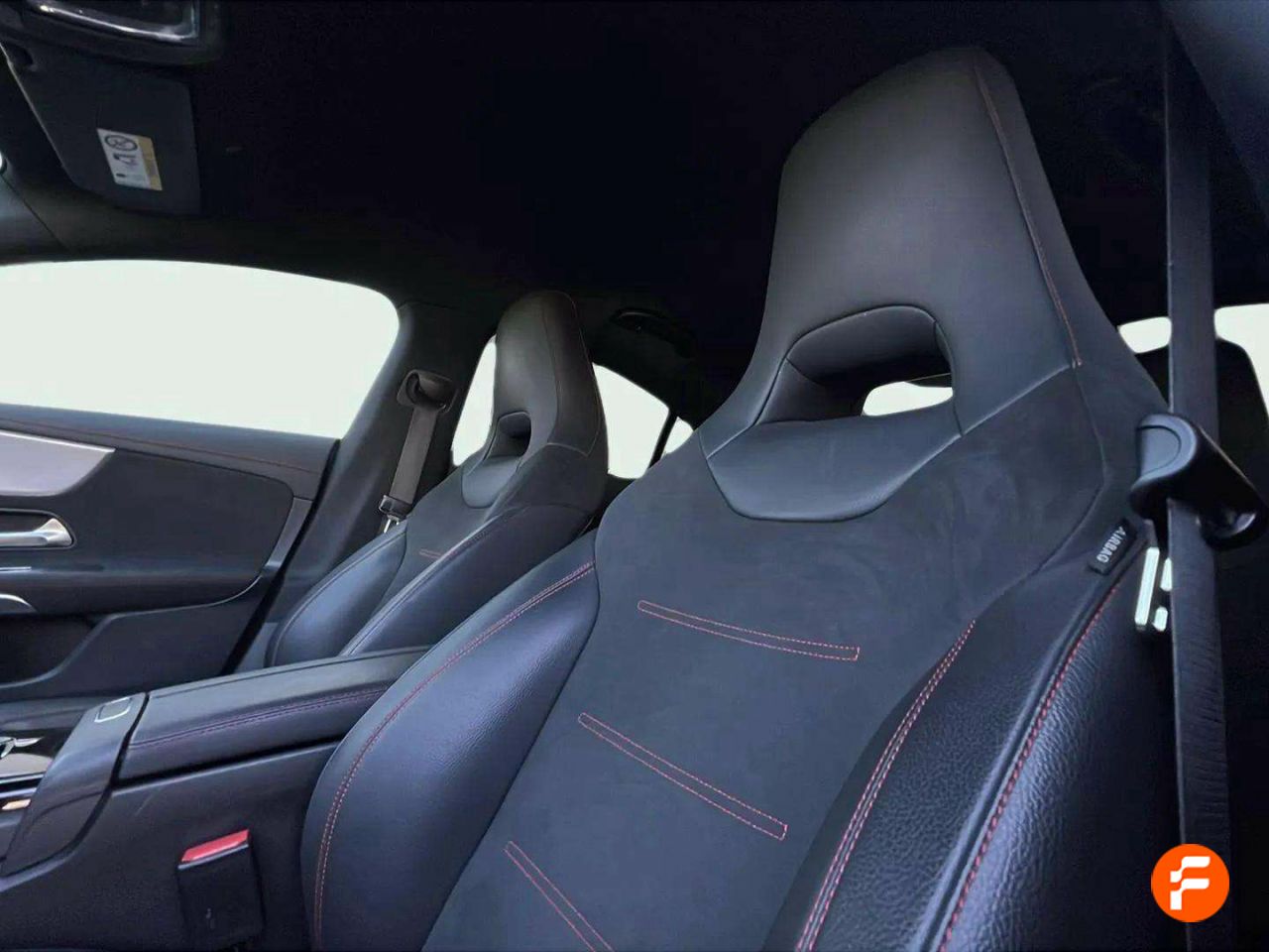 Foto Mercedes-Benz Clase CLA 32