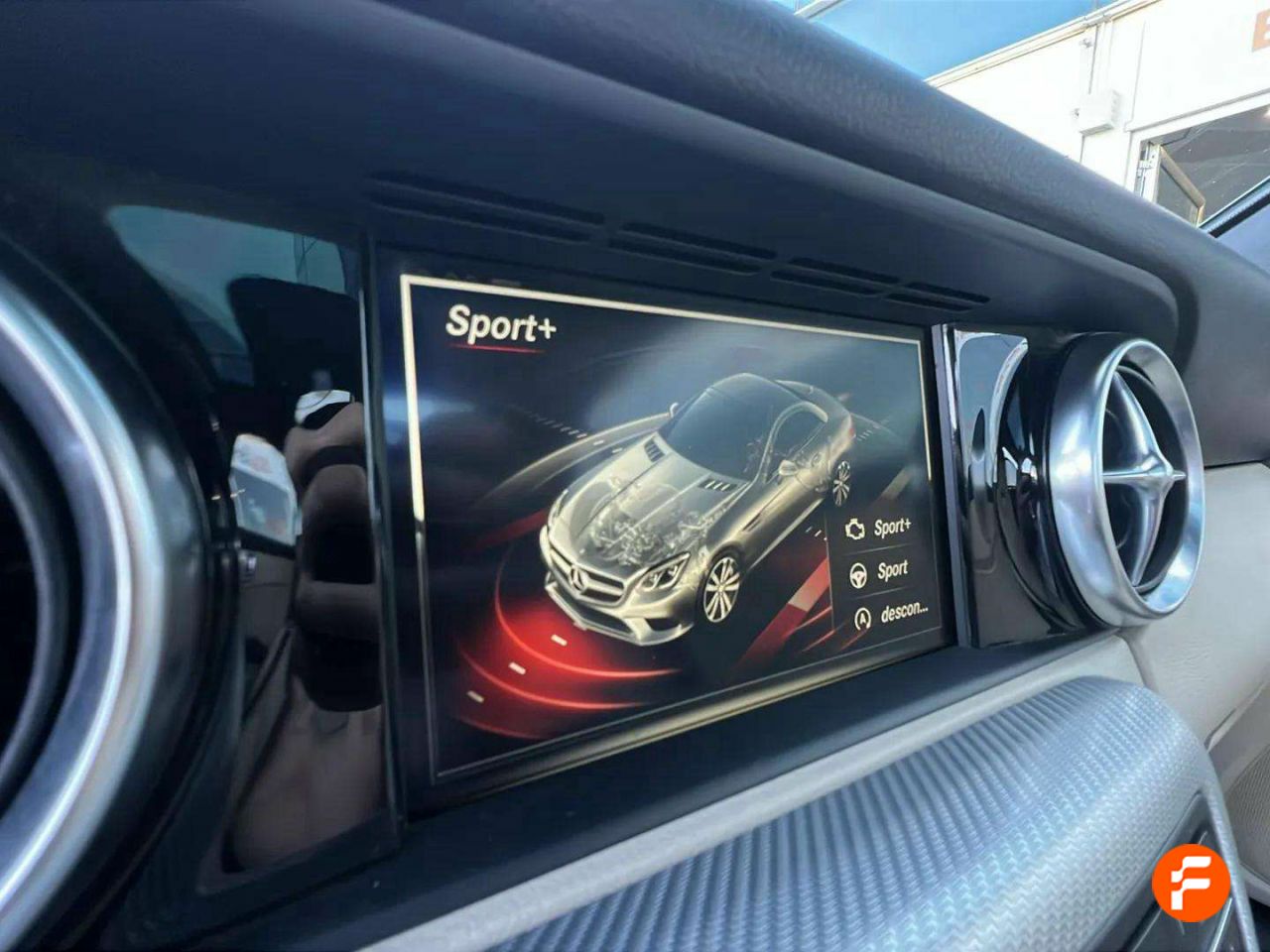 Foto Mercedes-Benz Clase SLC 18