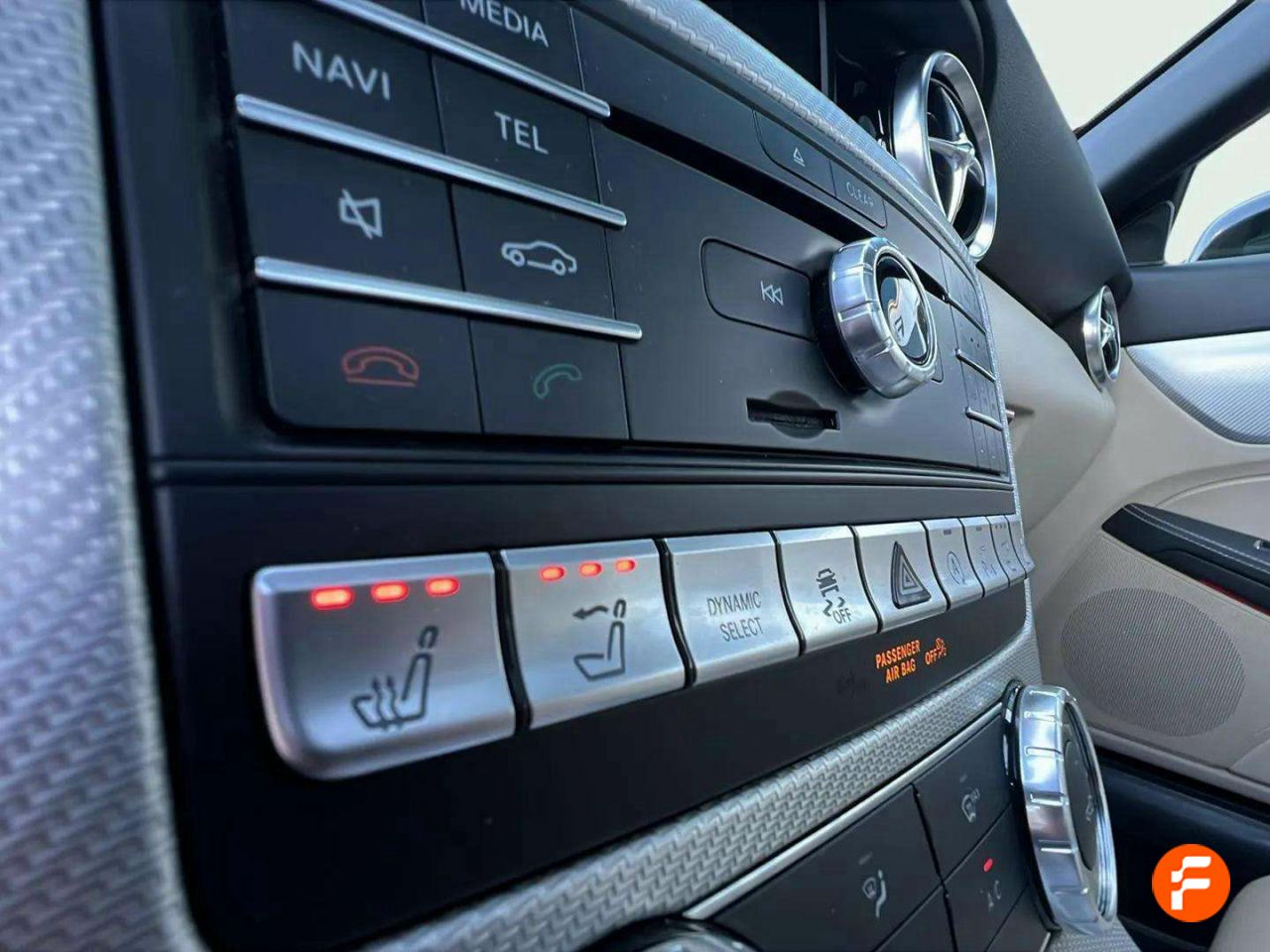 Foto Mercedes-Benz Clase SLC 25