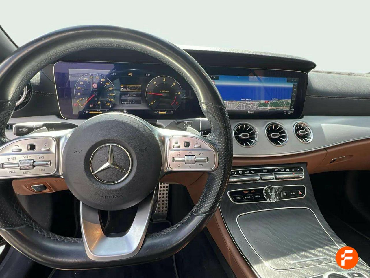 Foto Mercedes-Benz Clase E 12